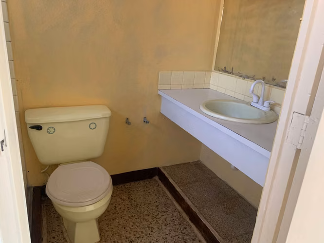 Alquiler de Casa para oficina  en Colonial Los Robles - Imagen 15