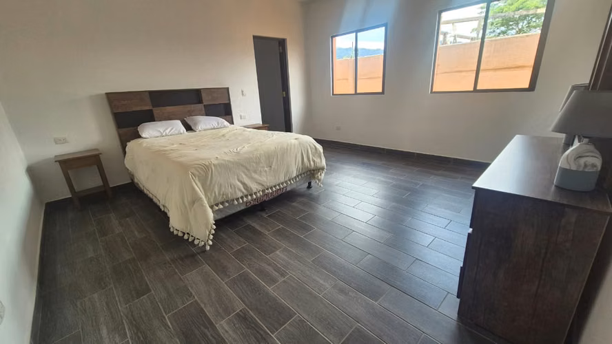  ¡Casa Moderna en Preconstrucción! - Imagen 10
