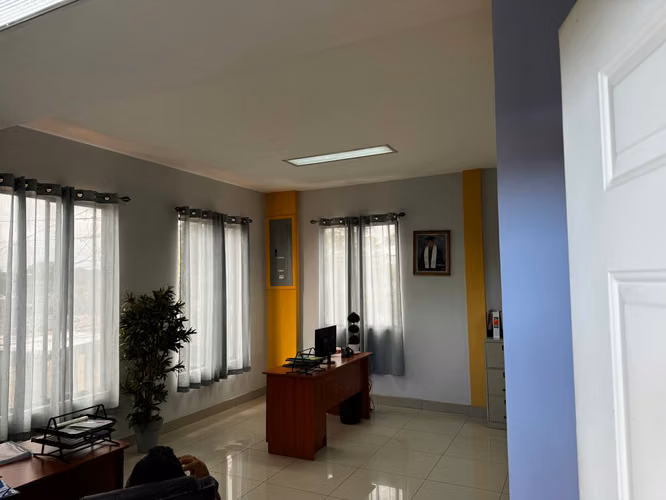 Venta de Propiedad con 6 apartamentos Bosques de Altamira Managua