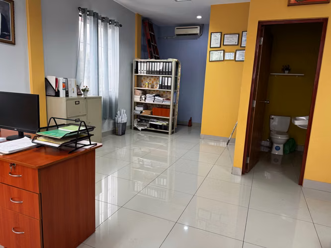 Venta de Propiedad con 6 apartamentos Bosques de Altamira Managua