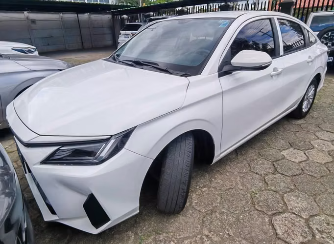 Toyota Yaris Automático año 2025 - Imagen 2
