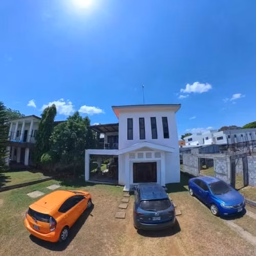 Casa en Venta | Las Colinas, cerca del Colegio Pierre and Marie Curie