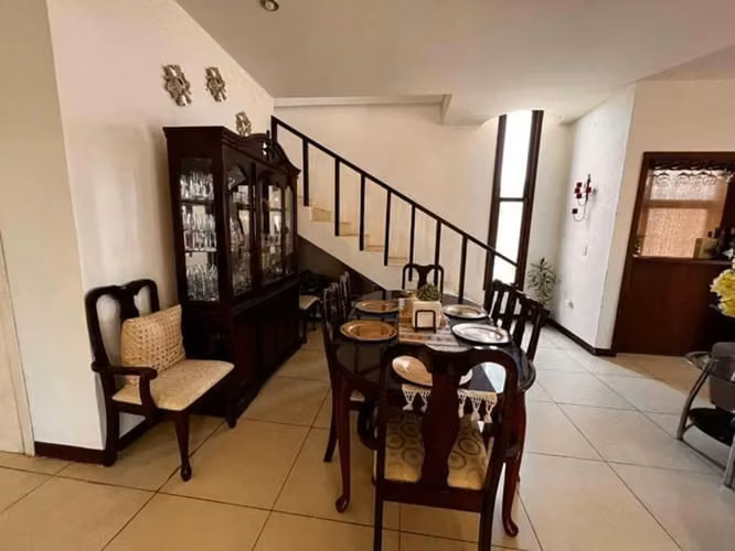 Casa en Venta | Las Colinas, cerca del Colegio Pierre and Marie Curie