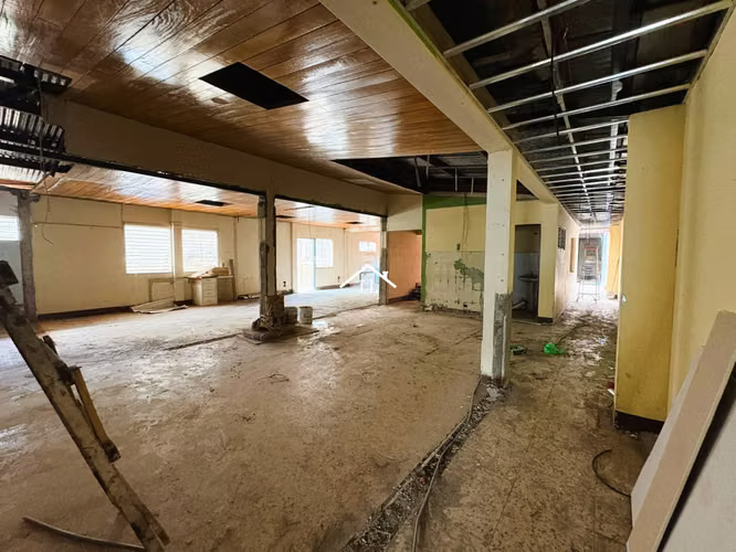 LL - Se Rentan Módulos Comerciales y Bodega en Planes de Altamira - Imagen 9