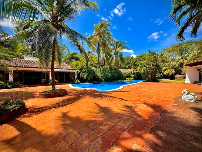 Venta de Casa en Carretera Sur