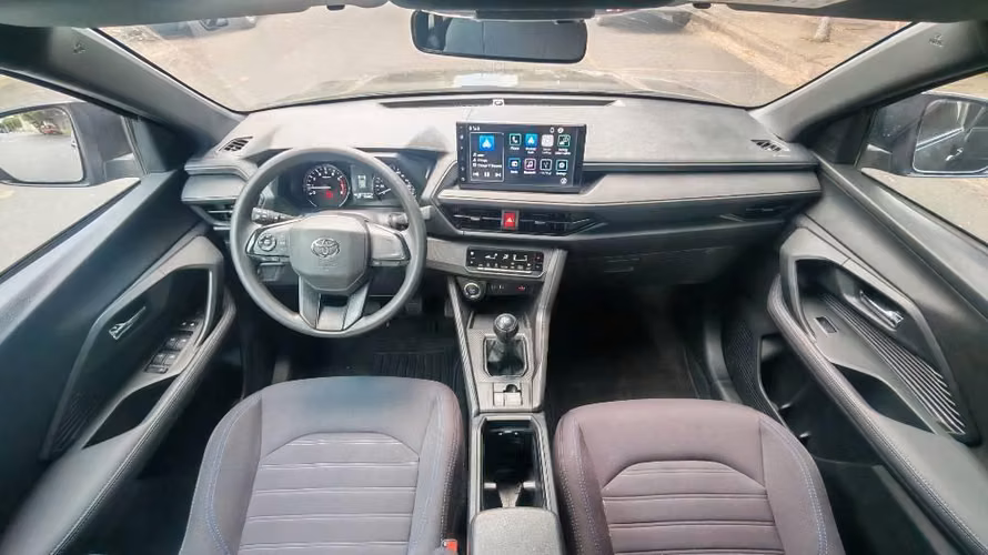 Toyota Yaris Cross Mecánico año 2026