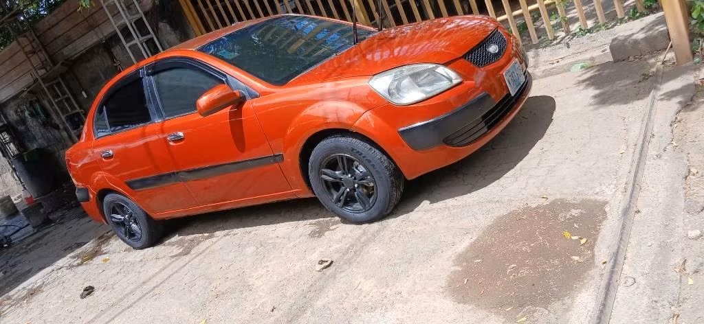Kia rio Automático