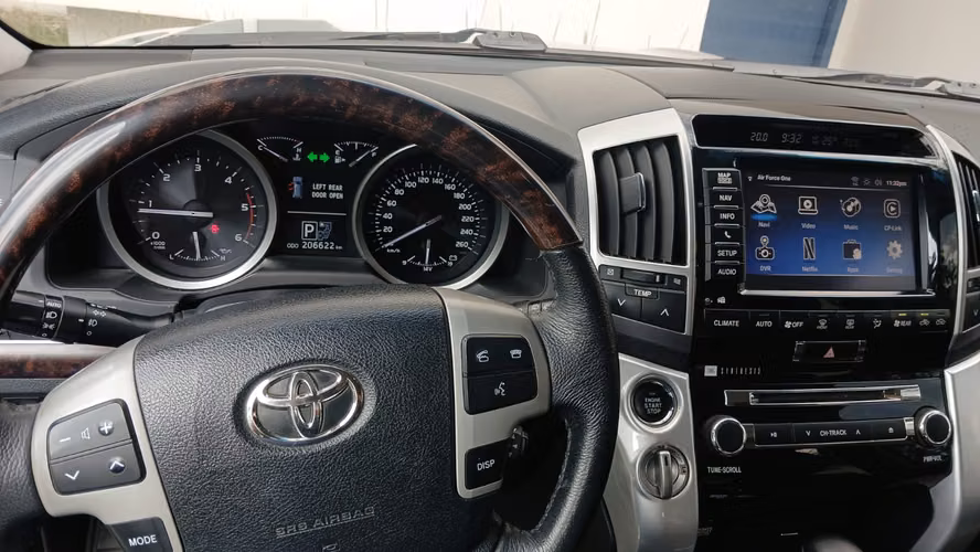 Toyota Landcruiser LC200 VX Automatica