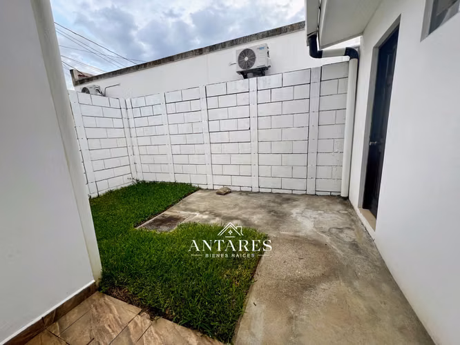 Moderna Casa en Condominio en Veracruz, Ctra. Masaya