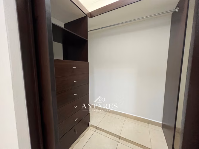 Moderna Casa en Condominio en Veracruz, Ctra. Masaya