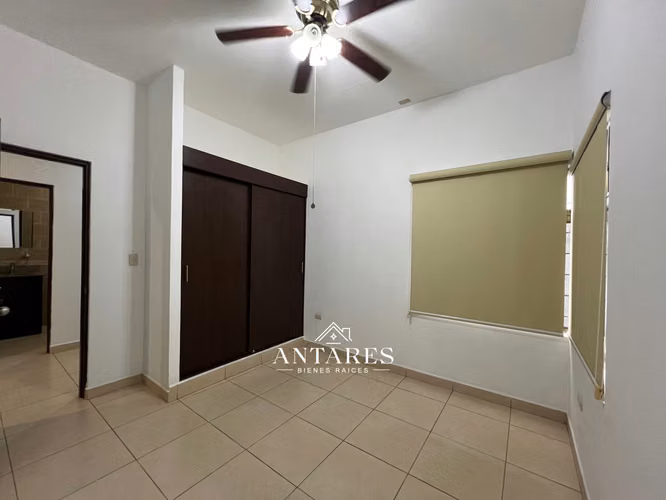 Moderna Casa en Condominio en Veracruz, Ctra. Masaya