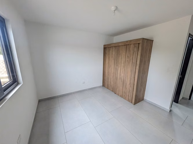 casa nueva de 4 habitaciones mas el cuarto de servicio - Imagen 8