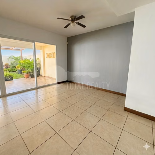 Hermosa Casa en venta en Las Colinas, Managua