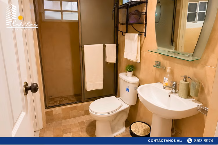 Casa en Venta en Las Brisas, Managua - MA