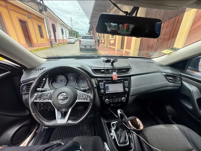 Nissan Rogue 2017 SV AWD | Techo Panorámico | Excelente Estado