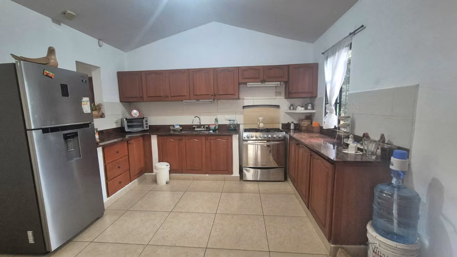 Casa en venta | Residencial privado – Esquipulas (Colegio Lincoln)
