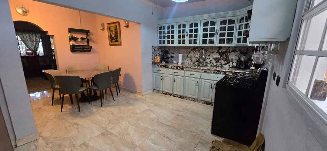 Venta de Casa en Colonia Centroamerica