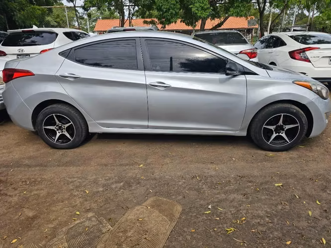Hyundai elantra mecánico 2012