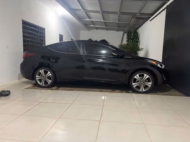 Hyundai Elantra 2014 límited manual