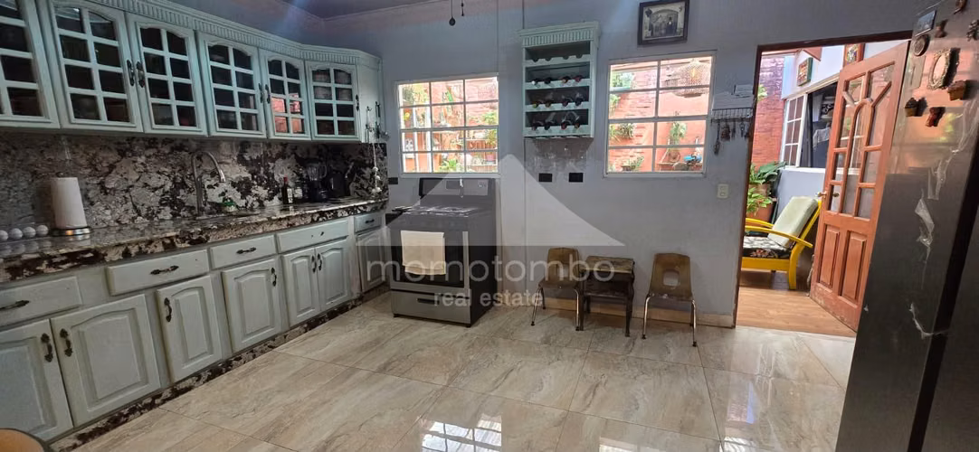 Casa en Venta Colonia Centroamerica, Managua