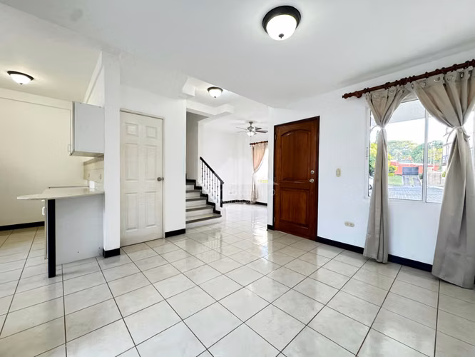 Apartamento en Renta Villa Fontana, Managua