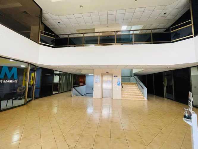 KW - Venta,  oficina en Centro Coorporativo Ofiplaza. - Imagen 6