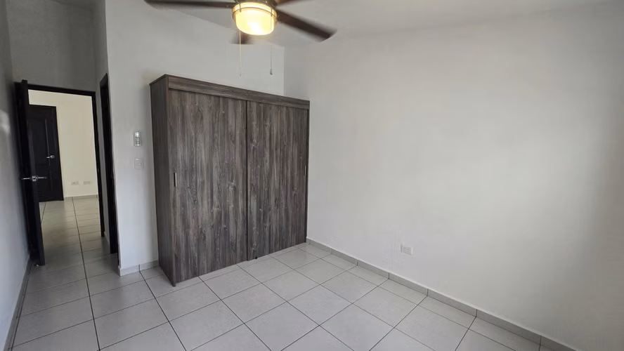 Casa de dos plantas en renta en Condominio Cortijo de la Sierra, carretera masaya - Imagen 12