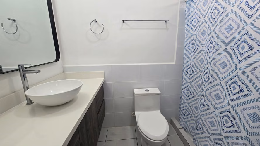 Casa de dos plantas en renta en Condominio Cortijo de la Sierra, carretera masaya - Imagen 14