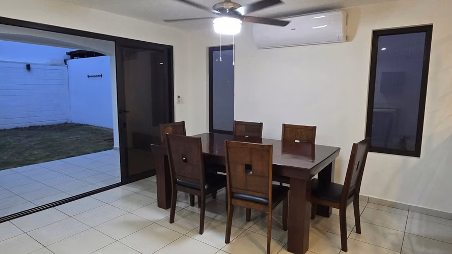 Casa de dos plantas en renta en Condominio Cortijo de la Sierra, carretera masaya - Imagen 5