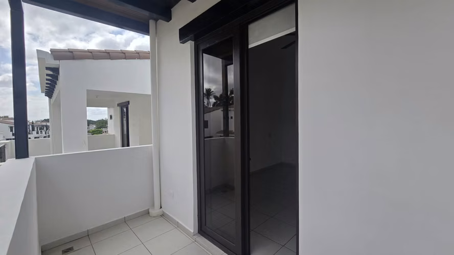 Casa de dos plantas en renta en Condominio Cortijo de la Sierra, carretera masaya - Imagen 13