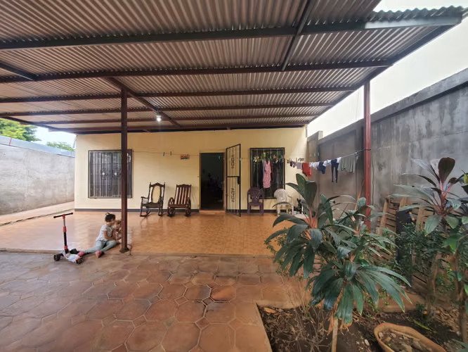 AP-Vendo casa en sector mercado Mayoreo - Imagen 4