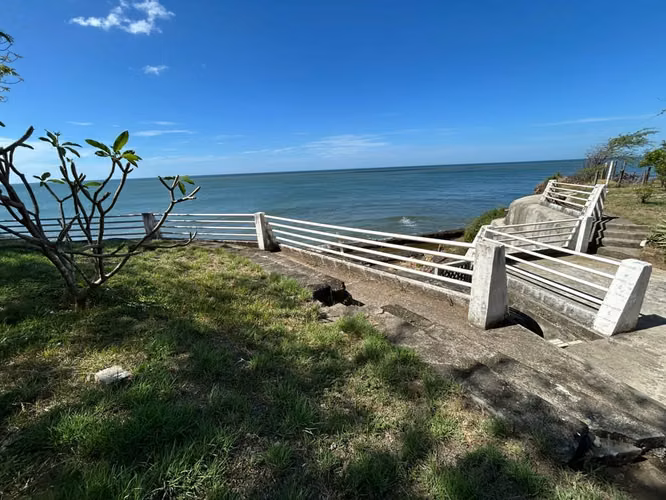 Hermosa casa frente al mar, CG