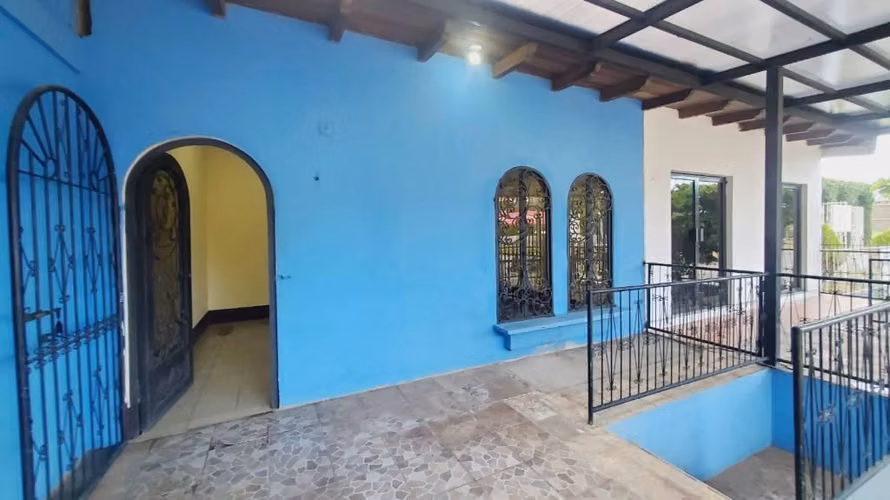 SE RENTA CASA AVENIDA PEDRO ARAUZ PALACIO, LEON