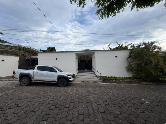 Casa en alquiler en Residencial Lomas de Santo Domingo