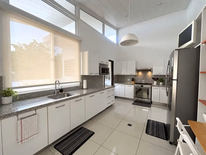 KW  -  DOS CASAS GEMELAS EN UN SOLO TERRENO EN VENTA - Imagen 2