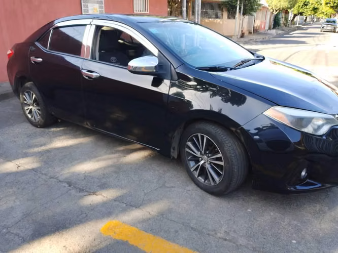 Toyota Corolla LE - Imagen 7