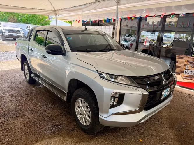 MITSUBISHI L200 SPORTERO AÑO 2024 - Imagen 2