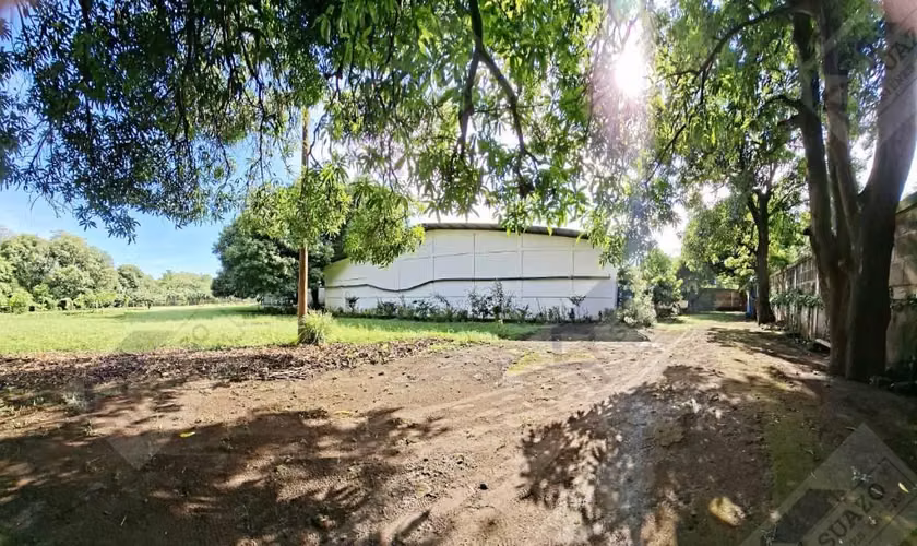EDIFICIOS, BODEGAS Y AMPLIO TERRNO EN VENTA EN LEÓN