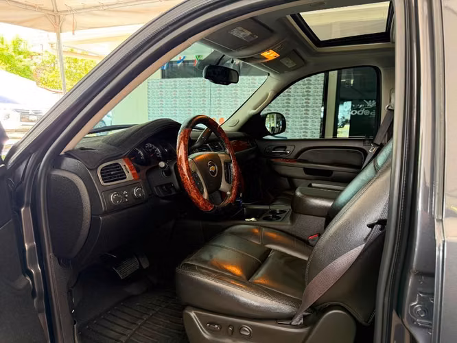 CHEVROLET AVALANCHE AÑO 2011