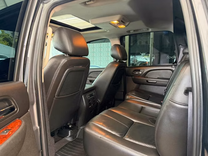 CHEVROLET AVALANCHE AÑO 2011