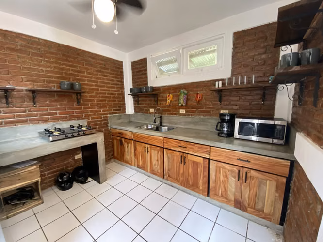 Turnkey Hospitality Property Steps from the Beach in San Juan Del Sur, Nicaragua - Imagen 5