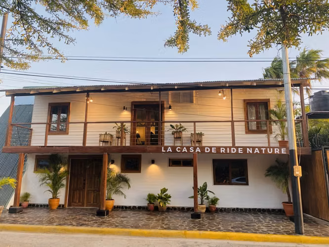 Turnkey Hospitality Property Steps from the Beach in San Juan Del Sur, Nicaragua - Imagen 2