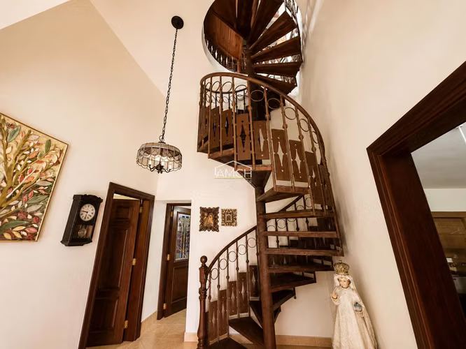 AM - Hermosa Casa en Venta en Santo Domingo