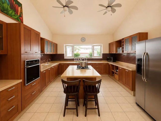 AM - Hermosa Casa en Venta en Santo Domingo