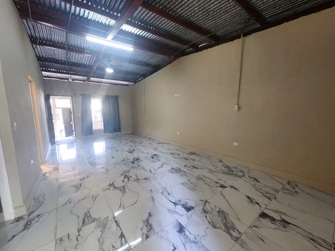  CASA EN VENTA EN EL CENTRO DE MANAGUA