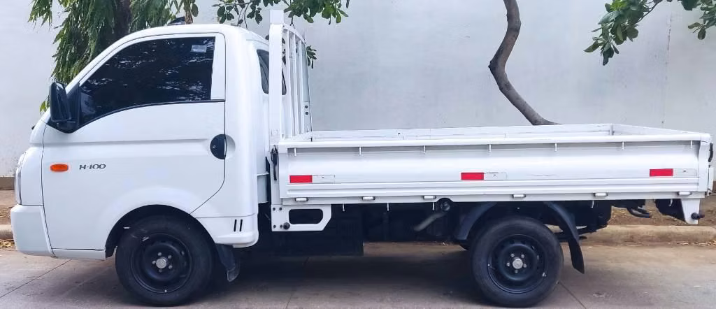 Hyundai H-100 2025