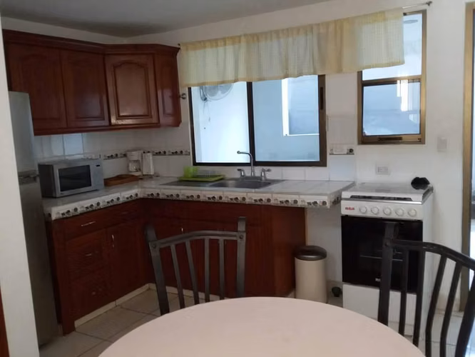 Alquilo apartamento en villa fontana