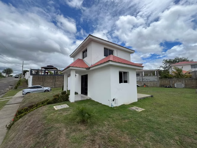 FH | Casa en Venta | Vistas de Esquipulas