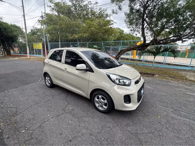 Kia Picanto  //  2017