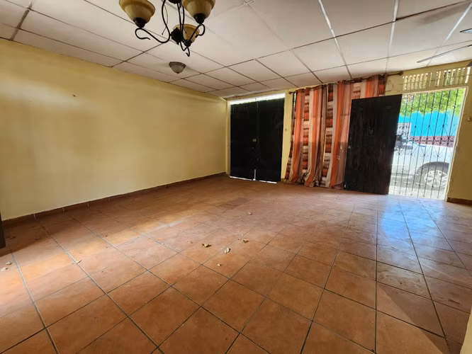 FH | Casa en Renta | Montoya